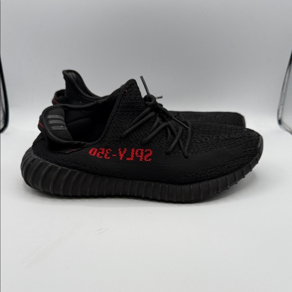 Adidas Yeezy Boost 350 V2 sneaker in the 